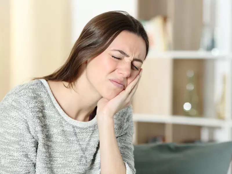 TMJ Dysfunction Treatment Near Me in Bloomfield Hills, MI. Chiropractor For TMJ Pain Relief.