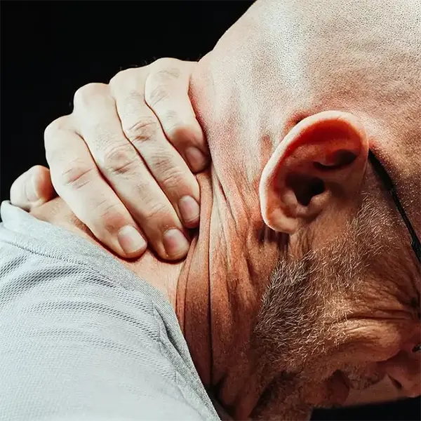 Neck Pain Treatment Near Me in Bloomfield Hills MI. Chiropractor For Neck Pain Relief.